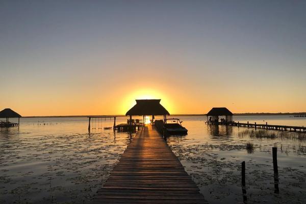 Foto de inmueble en 5a Avenida, Col. Bacalar Dos C.P. 77900, Bacalar