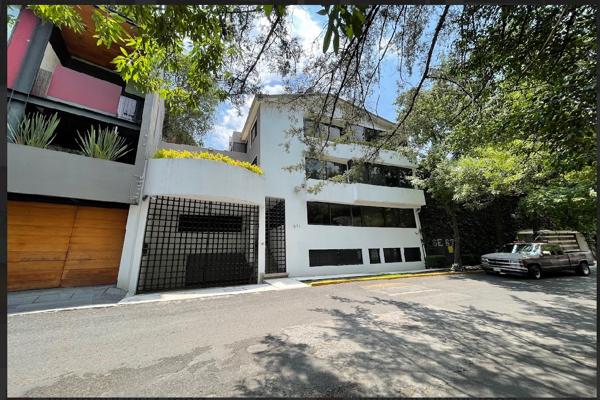 Foto de inmueble en Paseo de Los Ahuehuetes Norte #691, Col. Bosques de las Lomas C.P. 05120, Cuajimalpa de Morelos