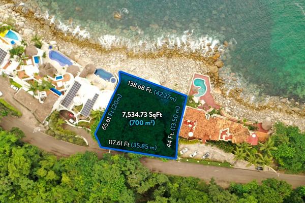Foto de inmueble en Puerto Vallarta - Cihuatlán 4600, Col. Conchas Chinas C.P. 48390, Puerto Vallarta