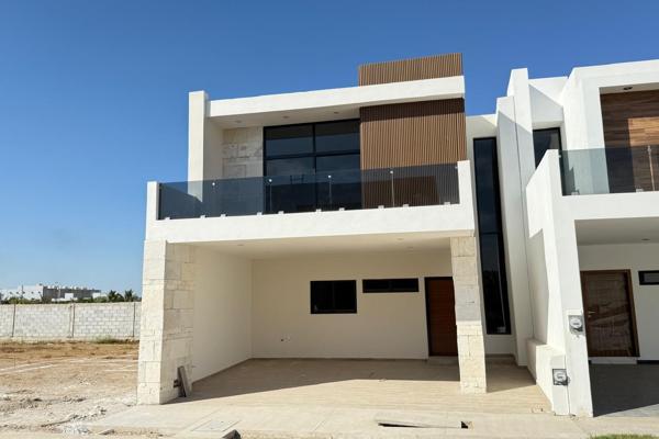 Foto de inmueble en Avenida Libramiento Número 2 Poniente #s/n, Col. El Venadillo C.P. 82129, Mazatlán