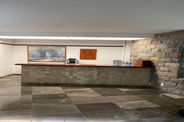 Foto de inmueble en Calle Santa Teresa, Col. Fuentes del Pedregal C.P. 14140, Tlalpan