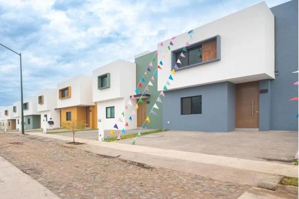 Foto de inmueble en AV ESMERALDA S/N LINDA VISTA #s/n, Col. Calle Nueva ( Sector 3) C.P. 28200, Manzanillo