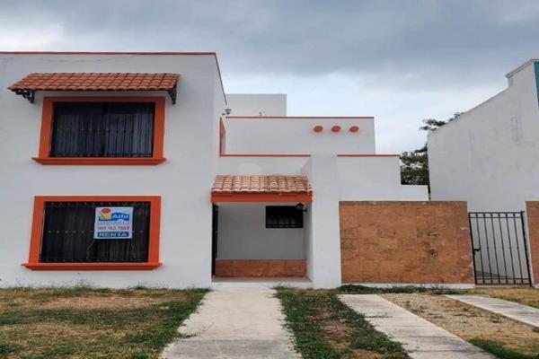 Foto de inmueble en 72E #473, Col. Gran Santa Fe C.P. 97314, Mérida