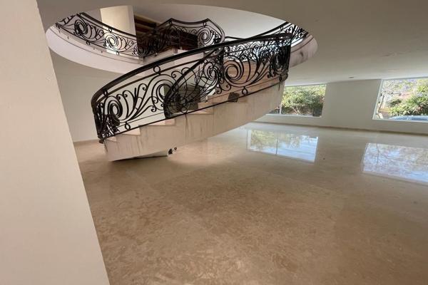 Foto de inmueble en oyamel, Col. Álamos 3a Sección C.P. 76160, Querétaro