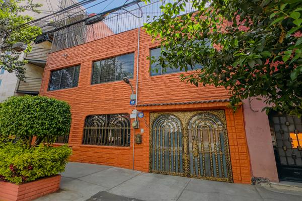 Foto de inmueble en Narvarte Poniente, Benito Juárez, DF / CDMX, CP: 03020, Col. Narvarte Poniente C.P. 03020, Benito Juárez