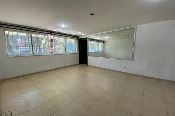 Foto de inmueble en Eje 1 Alzate, Col. Santa Maria La Ribera C.P. 06400, Cuauhtémoc