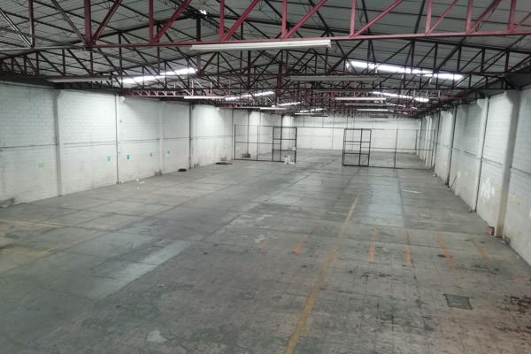 Foto de inmueble en circunvalacion, Col. Ojito de Agua C.P. 09500, Iztapalapa