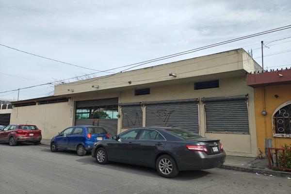Foto de inmueble en Avenida Félix U. Gómez, Mty, N.L , Col. Moderna C.P. 64530, Monterrey