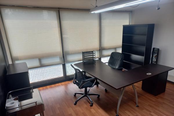 Foto de inmueble en Avenida Insurgentes Sur 222 #222, Col. Roma Norte C.P. 06700, Cuauhtémoc