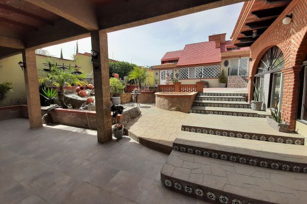 Foto de inmueble en Francisco I. Madero, Col. Pedregal de Hacienda Grande C.P. 76756, Tequisquiapan