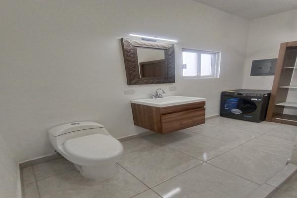 Foto de inmueble en Calle Miguel Angel Herrera #2115, Col. Lomas del Cabo C.P. 23456, Los Cabos