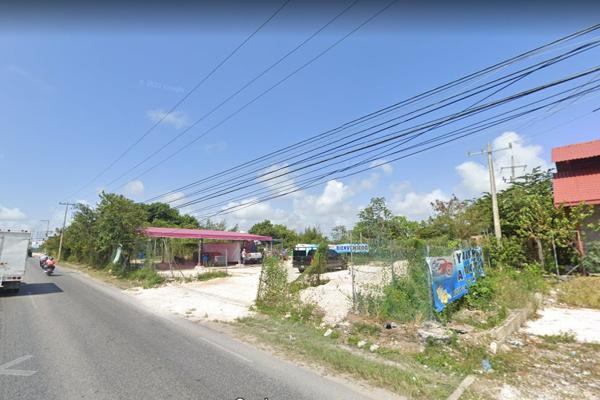 Foto de inmueble en av Colosio #Lote 1Int.  01, Col. Supermanzana 312 C.P. 77533, Benito Juárez