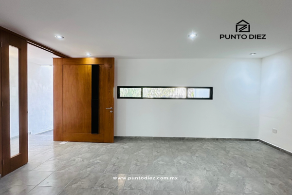 Foto de inmueble en Lomas 3a, Col. Lomas 3a Secc C.P. 78216, San Luis Potosí