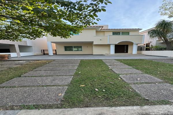 Foto de inmueble en San Agustin 6 Int. 284, Col. La Primavera C.P. 80199, Culiacán