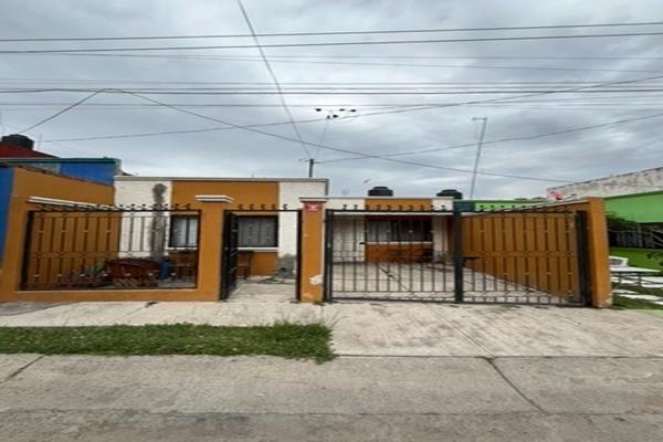 Foto de inmueble en Avenida Patria, Col. Residencial El Tapatío C.P. 45588, San Pedro Tlaquepaque
