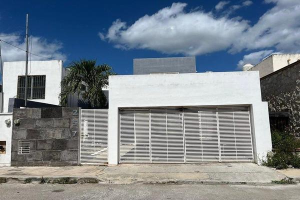 Venta de casa en calle 29, Colonia Francisco de Montejo, C.P. 97203