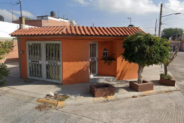 Foto de inmueble en Valle del Batan 162 #162, Col. Lomas del Mezquital 2da C.P. 78136, San Luis Potosí