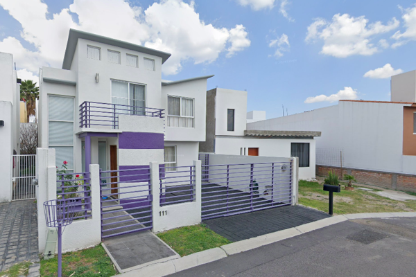 Foto de inmueble en Cerrada Punta Mita #111, Col. Colinas de Juriquilla C.P. 76230, Querétaro