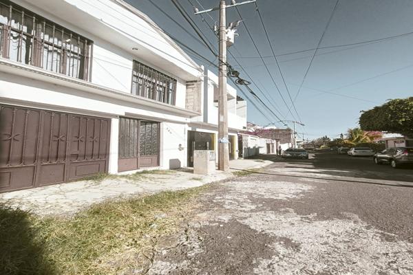 Foto de inmueble en Calle del Mezquite 305 #305, Col. El Trébol C.P. 58893, Tarímbaro