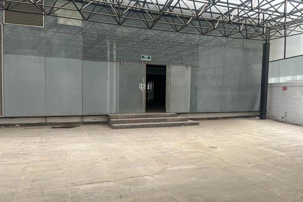 Foto de inmueble en Paseo de los Tamarindos, Col. Bosques de las Lomas C.P. 05120, Cuajimalpa de Morelos