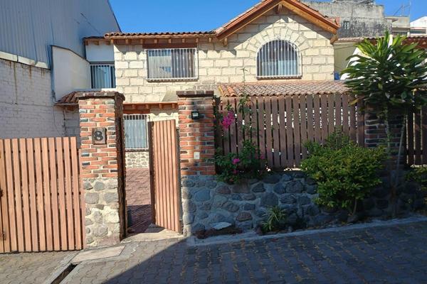 Foto de inmueble en Acacias, Col. Tlaltenango C.P. 62170, Cuernavaca