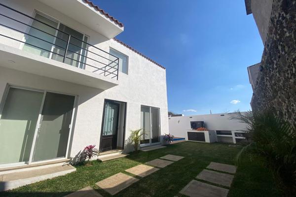 Foto de inmueble en TLAYACAPAN, Col. Tlayacapan Centro C.P. 62540, Tlayacapan