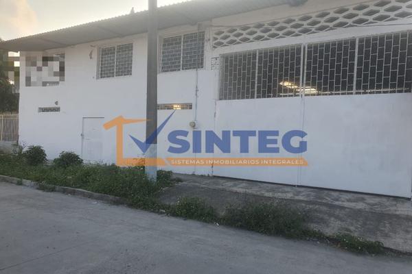 Foto de inmueble en  , Col. Adolfo Ruíz Cortines C.P. 93166, Coatzintla