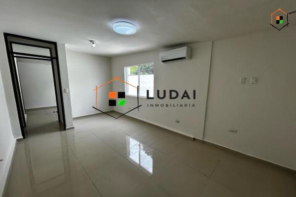 Foto de inmueble en  , Col. Ancira C.P. 64720, Monterrey