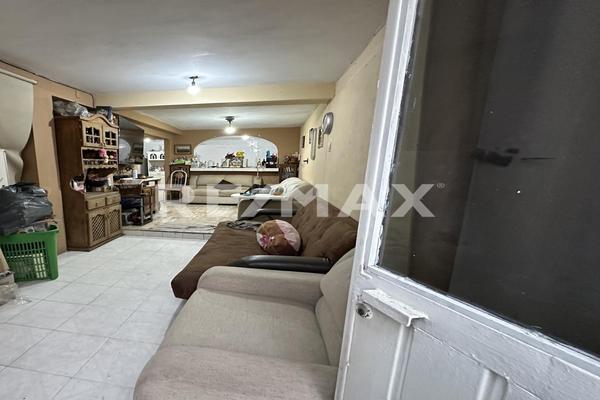 Foto de inmueble en Andador Sanchez Arreola, Col. Ermita Zaragoza C.P. 09180, Iztapalapa