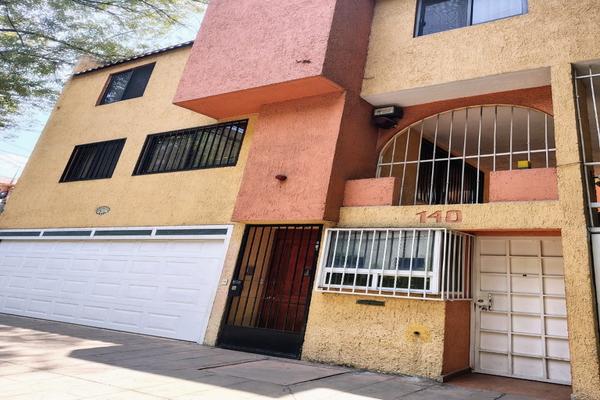 Foto de inmueble en  , Col. Angel Zimbron C.P. 02099, Azcapotzalco
