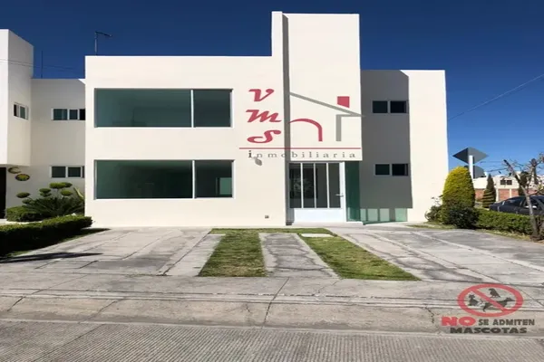 Foto de inmueble en antonio pliego #114, Col. San Luis Mextepec C.P. 51355, Zinacantepec