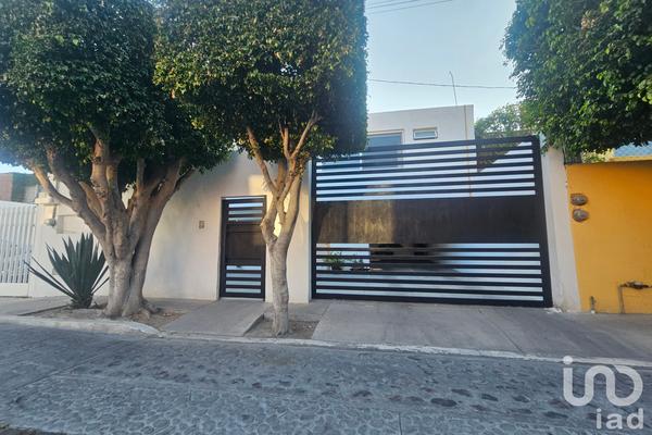Foto de inmueble en Árbol #157, Col. Álamos 3a Sección C.P. 76160, Querétaro