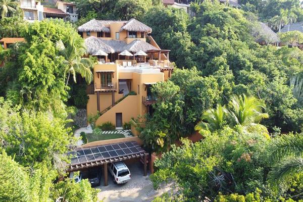 Foto de inmueble en Arcano, Col. Ixtapa C.P. 40884, Zihuatanejo de Azueta