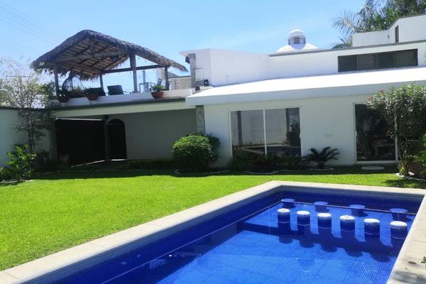 Foto de inmueble en Autopista Mexico-AcapulcoCto. Sta. Fe km. 112-562790 Mor.México, Col. Club de Golf Santa Fe C.P. 62790, Xochitepec