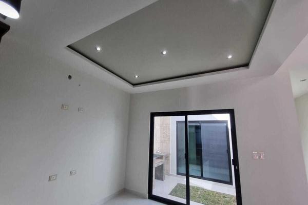Foto de inmueble en Avenida 20 de noviembre, Col. 1° de Mayo C.P. 34125, Durango