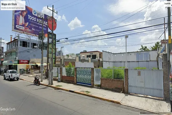 Foto de inmueble en Avenida 20 de noviembre, Col. Cazones C.P. 93230, Poza Rica de Hidalgo