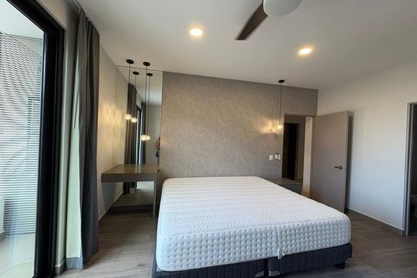 Foto de inmueble en Avenida Alfonso Reyes, Col. Residencial Cordillera C.P. 66196, Santa Catarina