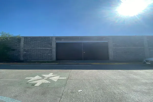 Foto de inmueble en av bernardo reyes #5918, Col. Topo Chico C.P. 64260, Monterrey
