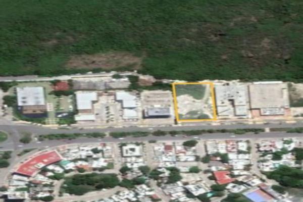 Foto de inmueble en Av Bonampak, Col. Cancún Centro C.P. 77500, Benito Juárez