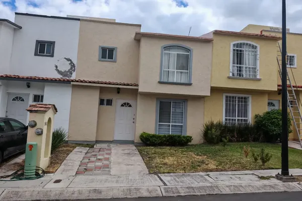 Foto de inmueble en AVENIDA CANDILES #309, Col. Valle Real Residencial C.P. 76903, Corregidora