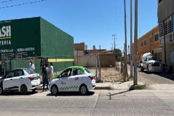 Foto de inmueble en Avenida cima, Col. José López Portillo C.P. 34010, Durango
