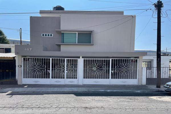 Casa en Av. Circuito Federalistas, Residencial Po... 