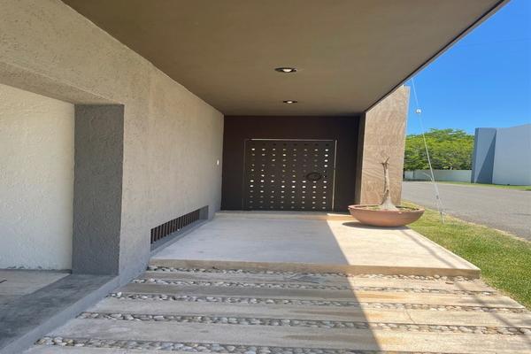 Foto de inmueble en Av club de golf, Col. Club de Golf La Ceiba C.P. 97302, Mérida