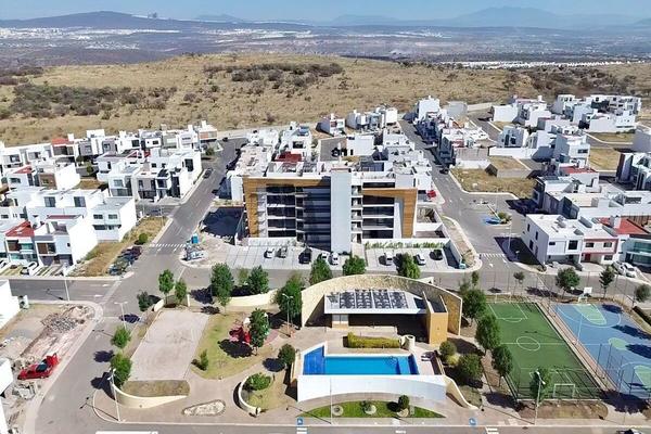 Foto de inmueble en Av Constituyentes, Col. Villas la Cañada C.P. 76240, El Marqués