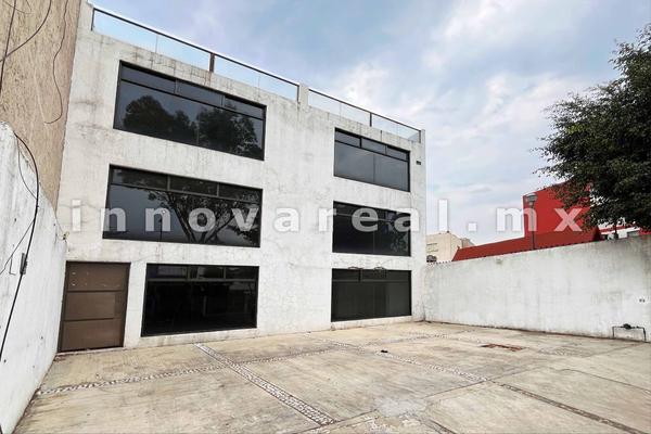 Foto de inmueble en Av. Cristobal Colón, Col. Lomas Verdes 3a Sección C.P. 53125, Naucalpan de Juárez