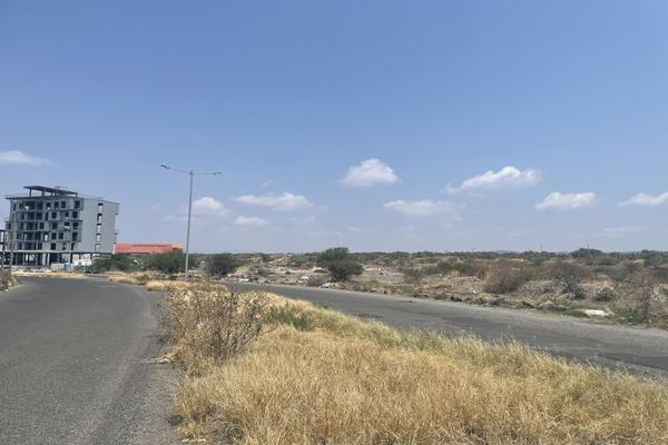 Foto de inmueble en Avenida de la Salvación, Col. Balcones Coloniales C.P. 76140, Querétaro