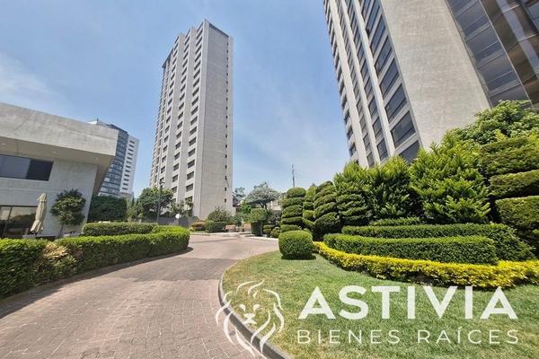 Foto de inmueble en Avenida de los Bosques, Col. Lomas del Chamizal C.P. 05129, Cuajimalpa de Morelos