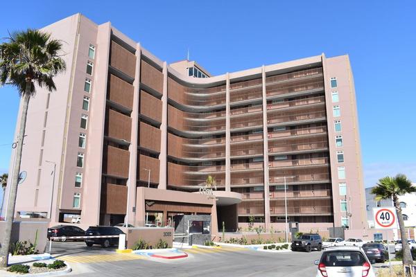 Foto de inmueble en Av del Pacífico, Col. Playas de Tijuana Sección Costa Azul C.P. 22506, Tijuana