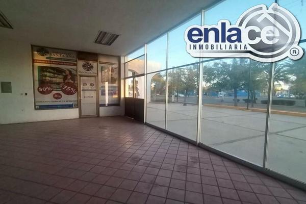 Foto de inmueble en Avenida Enrique Carrola Antuna, Col. Victoria de Durango Centro C.P. 34000, Durango
