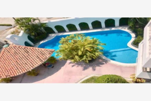 Foto de inmueble en Av. Guadalajara #92, Col. Lomas de Costa Azul C.P. 39830, Acapulco de Juárez